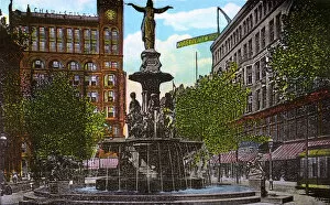 Images Dated 5th September 2018: Cincinnati, Ohio, USA - Fountain Square