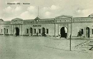 Garage Gallery: City hall in Misrata, Libya