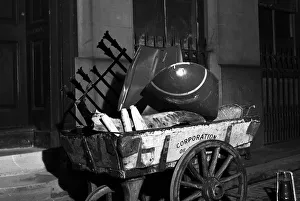 Bubblepunk Gallery: City of London handcart with scrap metal, WW2