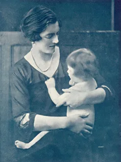 Winston Gallery: Clementine Churchill with daughter Marigold