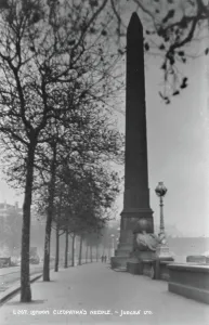 Nearby Prints: Cleopatra's Needle in London