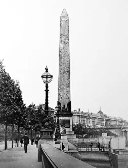 Cleopatras Collection: Cleopatra's Needle, London early 1900s
