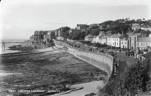 Esplanade Prints: Clevedon Esplanade