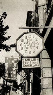 Images Dated 9th January 2017: Clock and watch repairs, Kowloon, Hong Kong