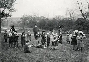 Clyde Prints: Clyde Street School, London - Sketching in Deptford Park