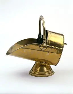 Coal scuttle