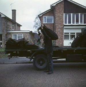 Lorry Gallery: Coalman delivering coal in a street of houses