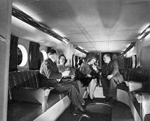 Stratocruiser Collection: Cocktail lounge of the Boeing Stratocruiser