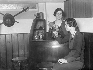 Mixing Gallery: Cocktails at Home