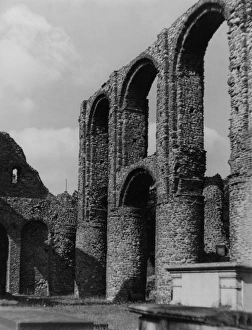 Images Dated 10th May 2011: Colchester Priory