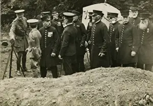Colonel Ashley with Chelsea Pensioners, WW1