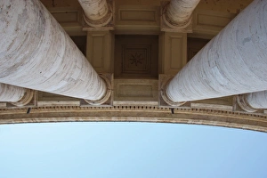 Images Dated 9th August 2005: Columnade of St. Peters Square of Vatican. Built by Bernini