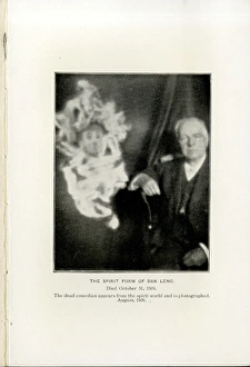 Images Dated 16th August 2017: Comedian Dan Leno in Spirit