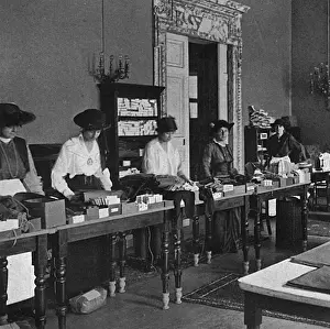 Parcels Prints: Comforts for the Royal Flying Corps, WW1