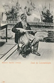 Images Dated 28th February 2019: Comic Musician from Istanbul, Turkey, playing a Setar