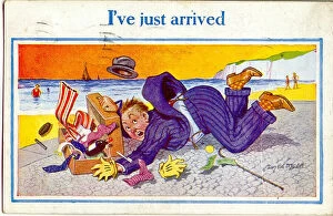 Holidays Gallery: Comic postcard, I ve just arrived - Man arrives at the seaside Date: 20th century
