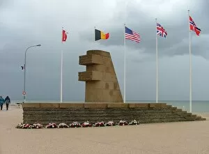 Commemorate Collection: Comite du Debarquement Signal Memorial Bernieres