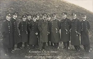 The commander and crew of the SMS Mowe