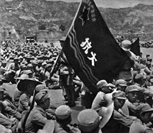 Images Dated 24th June 2016: Communist China - soldiers with flag