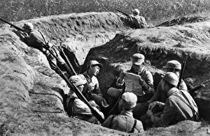 Images Dated 28th June 2016: Communist China - soldiers in wartime