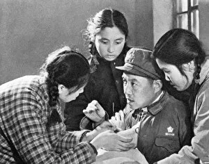 Doctors Collection: Communist China - training barefoot doctors