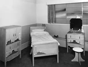 Comprising Prints: Compactum Bedroom Suite