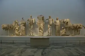 Zeus Prints: Competition between Pelops and Oenomaus. 460 B. C. Temple of