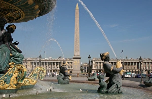 Images Dated 23rd September 2005: Concorde Square (The Place de le Condorde). Detail of the f