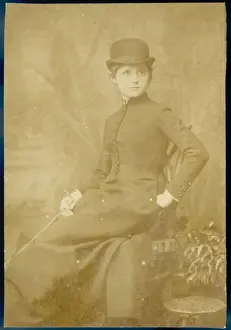 Connie Gilchrist / Bowler