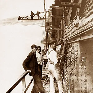 Construction of the Forth Bridge