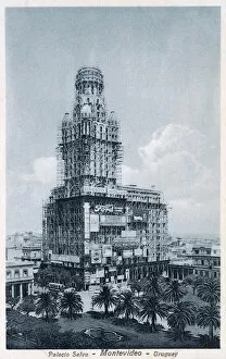 Construction of the Palacio Salvo - Montevideo, Uruguay