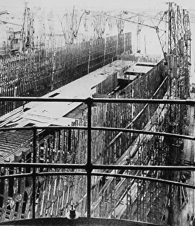 Construction of RMS Queen Elizabeth