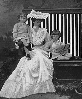 Heiress Collection: Consuelo, Duchess of Marlborough with her two sons
