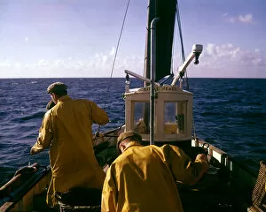 Images Dated 22nd November 2016: Cornish fishermen at sea