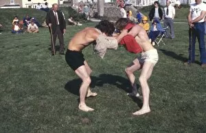 Grassy Collection: Cornish wrestlers and spectators, Cornwall