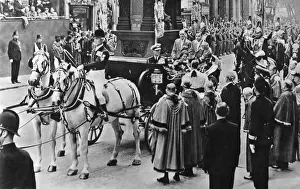 Mayor Prints: Coronation 1953, Queen accepts pearl sword at Temple Bar