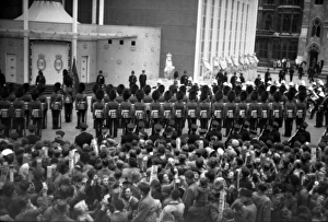 Gallacher Gallery: Coronation. Guard of Honour outside Abbey