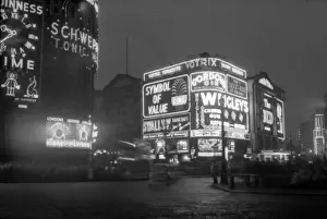 Coronation. Piccadilly Circus at Night