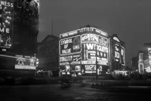 Coronation. Piccadilly Circus at Night