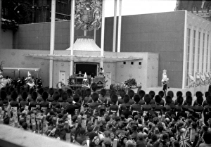 Gallacher Gallery: Coronation. Queen Mother enters the Abbey