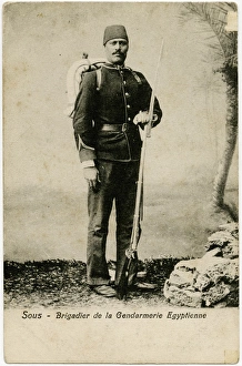 Images Dated 22nd September 2016: Corporal of the Egyptian Police - Sousse, Tunisia