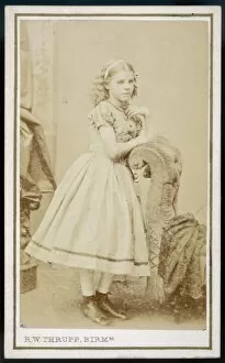 Costume/Girl/Photo 1870S
