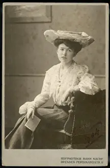 Pinned Prints: Costume / Photo 1904