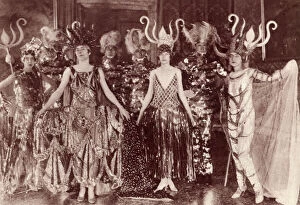 Comtesse Collection: Costumed group at Baroness D Erlangers costume ball, Venice