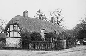 Brockenhurst Prints: Cottage at Brockenhurst