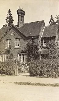 Images Dated 17th February 2017: Cottage in Madresfield, Worcestershire, WW1