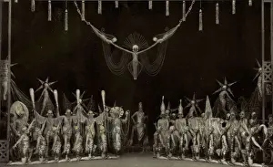 Couers En Folie at the Folies Bergere