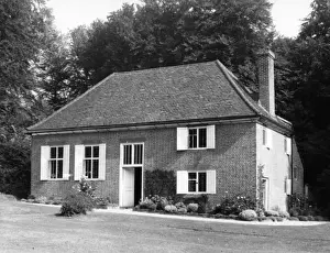 Beaconsfield Prints: Country House Hotel