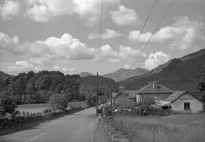 Images Dated 23rd January 2020: A country road - Snowdonia National Park, North Wales