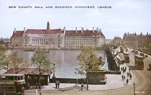Concealed Prints: County Hall / Boadicea